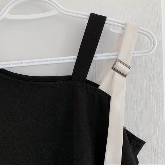 Black and white double strap off the shoulder shirt - Picture 3 of 3